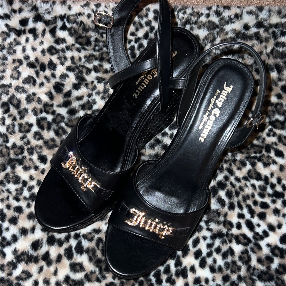Juicy Couture Black and Gold Heels